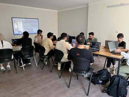 آکادمی برنامه نویسی میدلرن